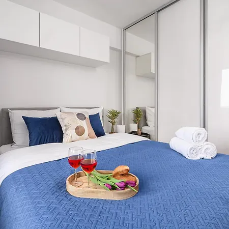Apartment Lumina I 2br With Balcony I Near Center Of *