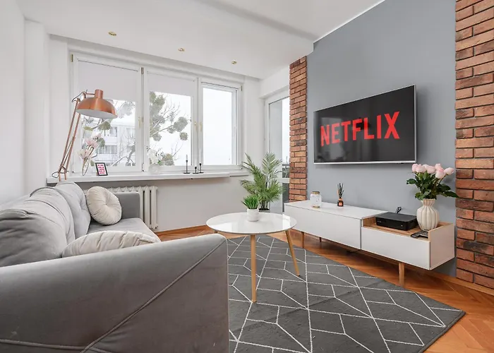 Lumina Near Center Of Apartmán *