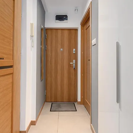 Lumina Near Center Of Varsóvia