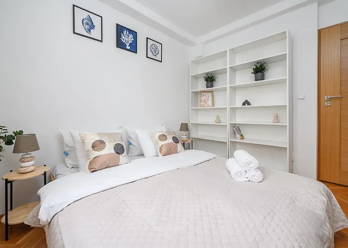 Lumina Near Center Of * Varsóvia